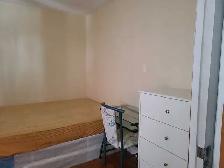 1st Floor Room for Rent( Private bathroom and private refrigerat - Photo 5