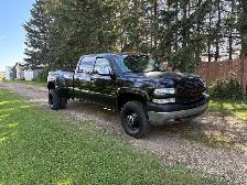 2001 Chevrolet 3500 LT Crew Cab Dually 8.1 V8 Gas