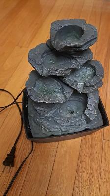 Tabletop Rock Waterfall - Photo 3