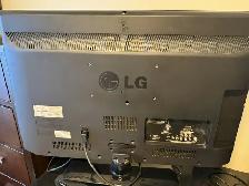 TV LG 32LD450 32 po 1080p LCD - sans télécommande - Photo 4