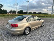 14 VW Jetta 2L FWD 229K Clean Title Automatic Safety 2 yrs Wrnty - Photo 2