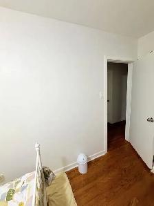 room for rent in Whitby ( Garden and Dundas street) - Photo 4