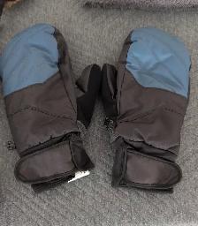 FLASH SALE: Winter/Fall clothing - Photo 6