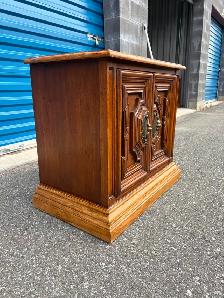 Side Table / Stand - Photo 3