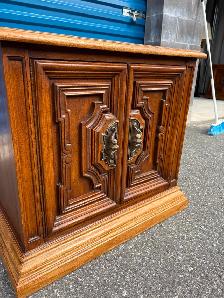 Side Table / Stand - Photo 5