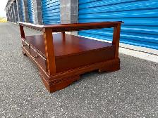 Beautiful Coffee Table - Photo 3