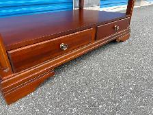 Beautiful Coffee Table - Photo 7