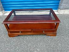 Beautiful Coffee Table - Photo 10