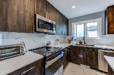 3 Bed Central YEG Condo   Rooftop Patio - Photo 4