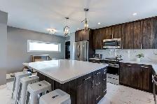 3 Bed Central YEG Condo   Rooftop Patio - Photo 7