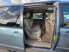 2010 Toyota Sienna 5dr LTD 7-Pass FWD - Photo 8