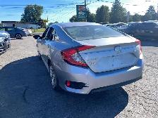 2017 Honda Civic LX - Photo 6