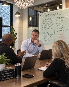 Forex and Stock Trading Classes Live In-Person in Toronto DT - Photo 5