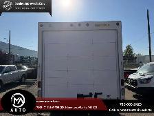 2017 Ford Econoline Cutaway E-450 16 Foot Cube van - Photo 4