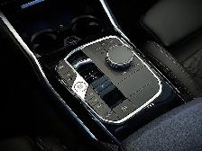 2023 BMW 3-Series 330i xDrive - Photo 23