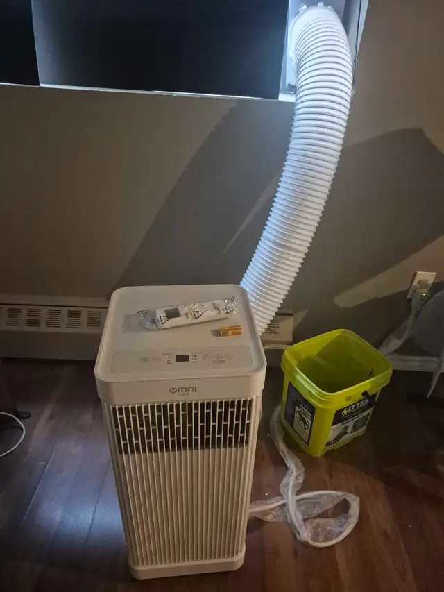 NEW AIR CONDITIONER ( 3 MONTHS OLD)