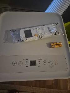NEW AIR CONDITIONER ( 3 MONTHS OLD) - Photo 2