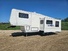 1996 Electra 27 Ft T/A Fifth Wheel Park Avenue - Photo 3