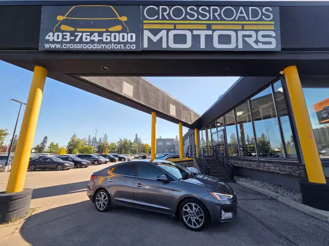 2020 Hyundai Elantra Luxury-LEATHER-SUNROOF-NAVI-BLIND SPOT MONI