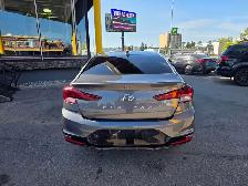 2020 Hyundai Elantra Luxury-LEATHER-SUNROOF-NAVI-BLIND SPOT MONI - Photo 7