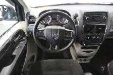 2019 Dodge Grand Caravan SXT / STOW N GO / 7 PASSAGERS - Photo 3