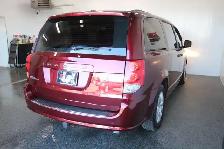 2019 Dodge Grand Caravan SXT / STOW N GO / 7 PASSAGERS - Photo 9