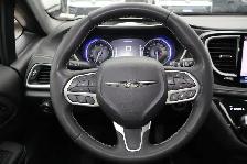 2025 Chrysler Pacifica Select FWD - Photo 12