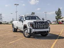 2026 GMC Sierra 3500HD Denali Ultimate - Photo 2