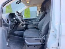 2017 MERCEDES-BENZ METRIS CARGO VAN - Photo 9