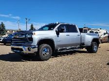 2026 Chevrolet Silverado 3500HD LTZ 4WD Crew Cab Long Box LTZ - Photo 2
