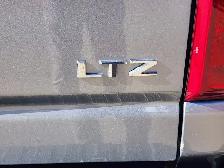 2026 Chevrolet Silverado 3500HD LTZ 4WD Crew Cab Long Box LTZ - Photo 17