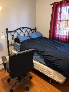 Room For Rent-Available Immediately - Photo 3