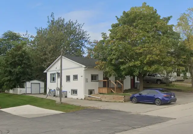 2-Bedroom Apartment for Rent in Mitchell - Available Immediately
