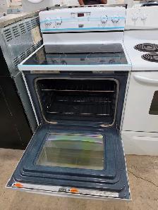 Maytag 30' White Electric Glass Ceramic Top Stove Oven Range - Photo 3