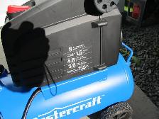 Mastercraft 8 Gallon Oil-Less Air Compressor in Power Tools in - Photo 2