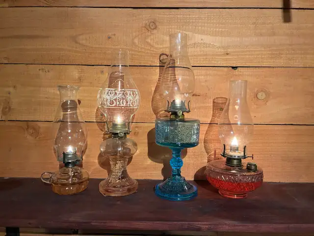 antique oil lamps