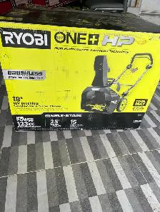 RYOBI SNOW BLOWER BRAND NEW SEALED BOX