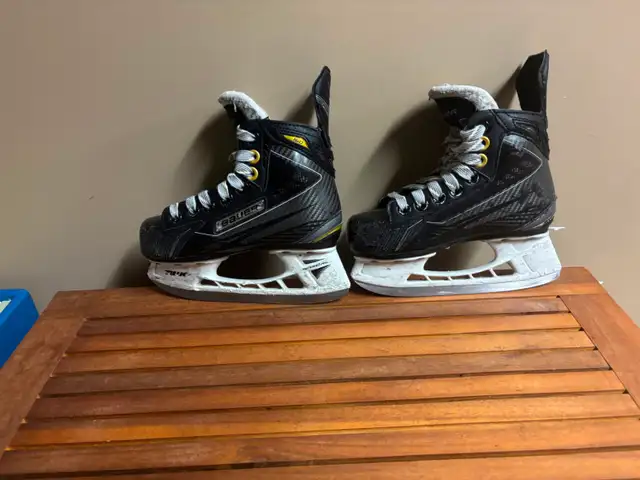 Bauer Supreme 160 skates