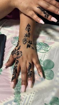 Karvachauth Henna Special - Photo 9