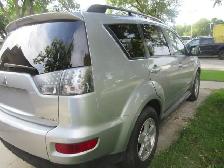 2011 Mitsubishi Outlander ES SAFTIED! - Photo 8