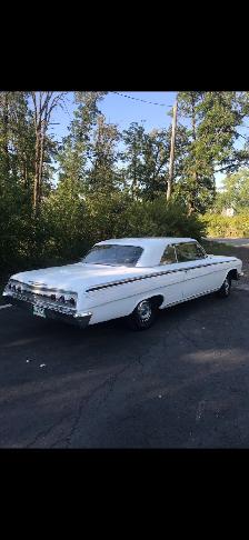 1961 Chevrolet Impala convertible interior black/silver - Photo 3
