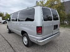 2012 Ford Econoline Wagon XLT 12 PASSENGER-CERTIFIED-NO ACCIDENT - Photo 3