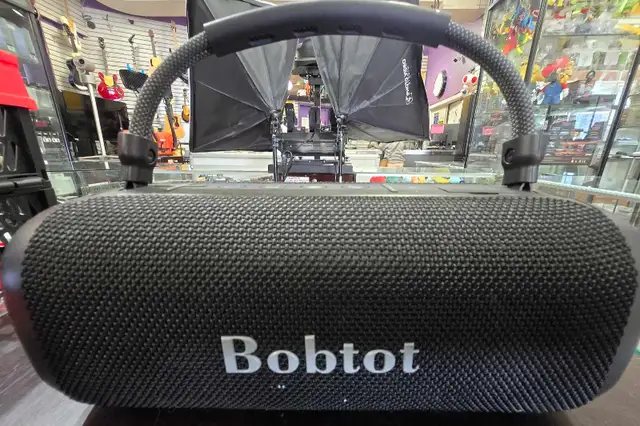 BOBTOT BLUETOOTH SPEAKER