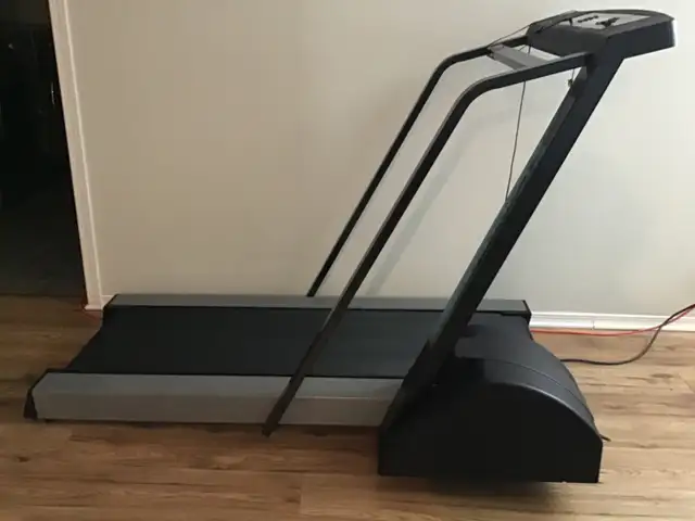 CONCOURSE TREADMILL