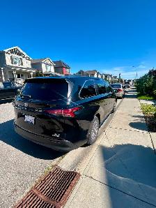 2021 Toyota Sienna XLE AWD - Photo 4