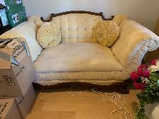 antique velvet couch - Photo 3