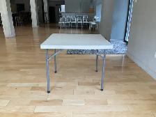 16 square folding tables