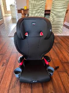 Britax Skyline 2-Stage Belt-Positioning Boostet Car Seat