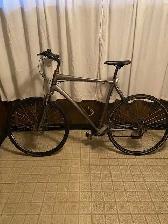 Hybrid Bike Aluxx Sedona LX 'Giant brand'