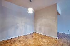 Huge 1 bdrm renovated apartment for rent - East York - Photo 8